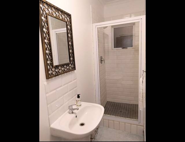 1 BEDROOM APARTMENT FOR SALE IN UMHLANGA RIDGE